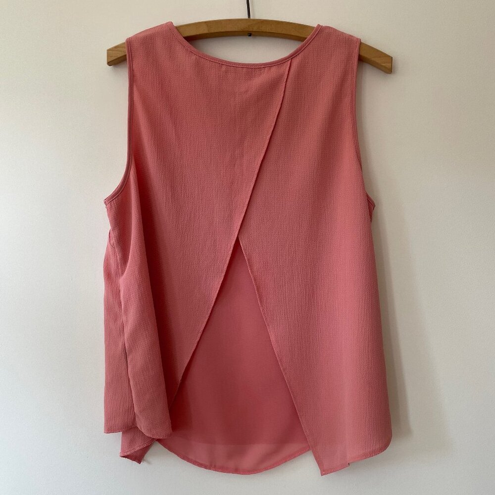 Suzy Shier - Layered Back Tank Top Blouse